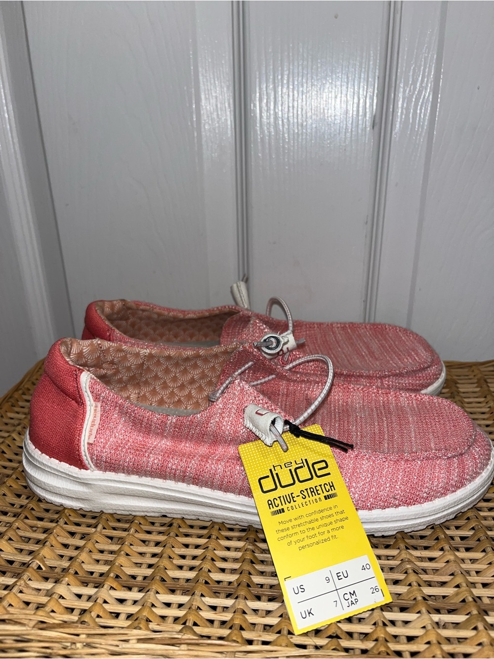 HEY DUDE Wendy Active Stretch in Coral Pearl NWT